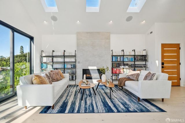 39 Christopher Drive, San Francisco, CA 94131