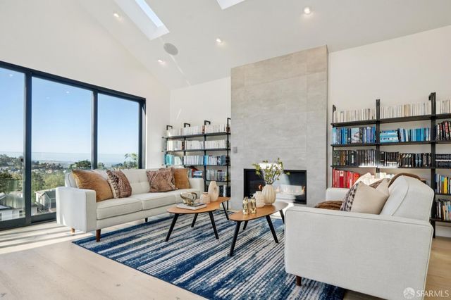 39 Christopher Drive, San Francisco, CA 94131