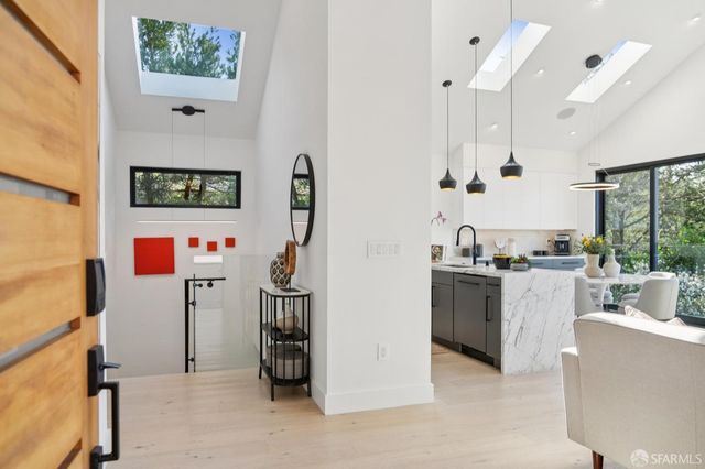 39 Christopher Drive, San Francisco, CA 94131