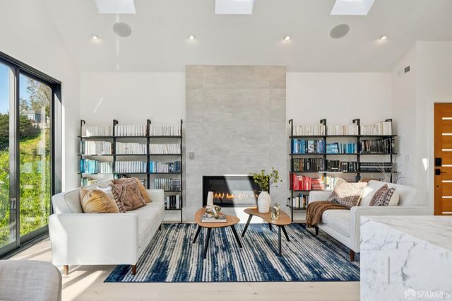 39 Christopher Drive, San Francisco, CA 94131