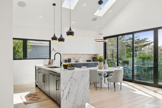 39 Christopher Drive, San Francisco, CA 94131