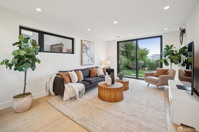 39 Christopher Drive, San Francisco, CA 94131