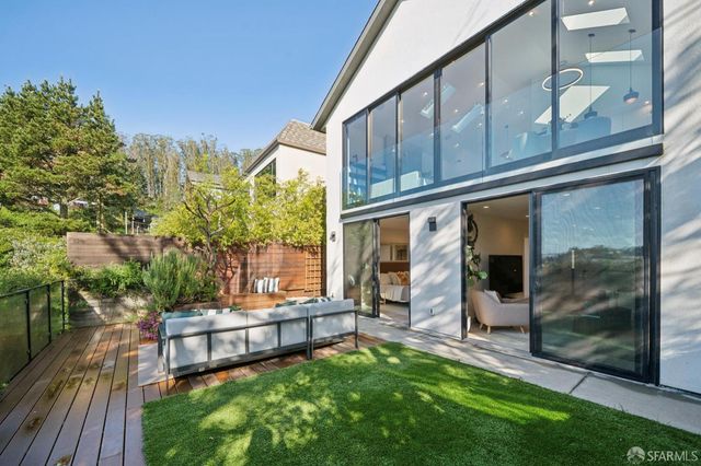 39 Christopher Drive, San Francisco, CA 94131