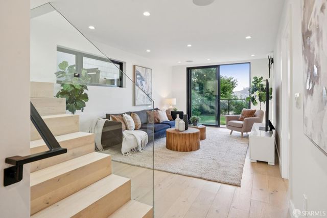 39 Christopher Drive, San Francisco, CA 94131