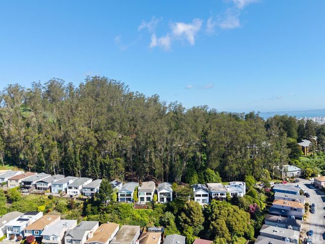 39 Christopher Drive, San Francisco, CA 94131