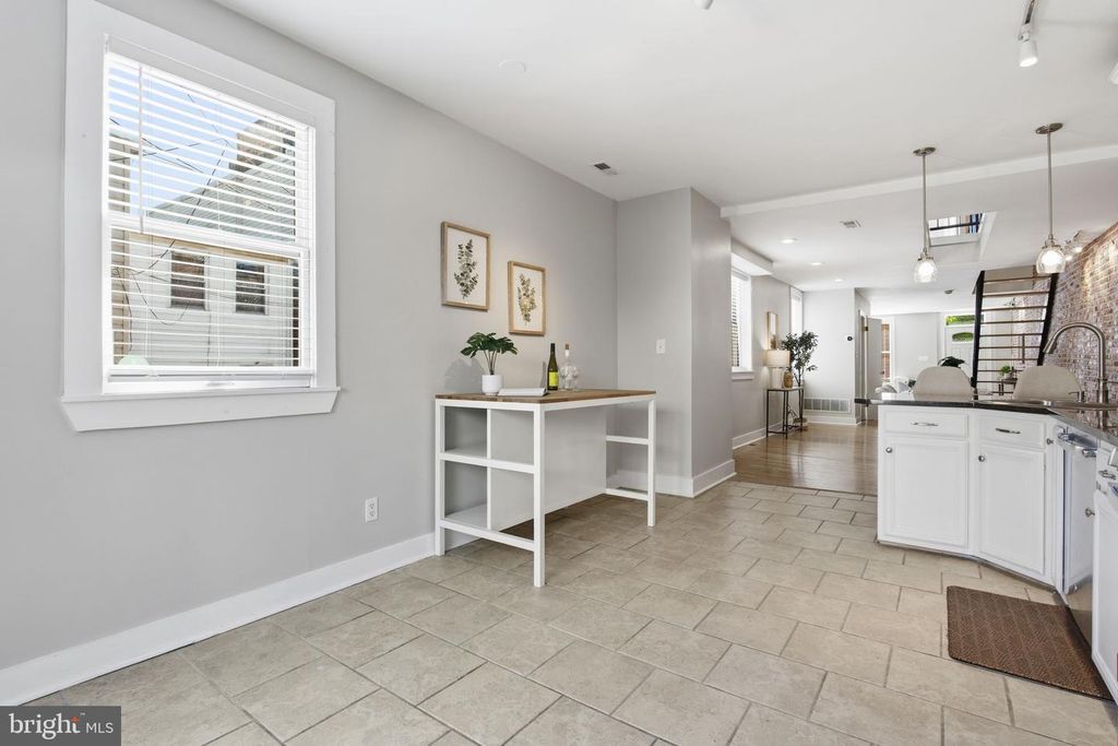 Image 13 of property listing at 1031 S BOULDIN ST, Baltimore, MD 21224