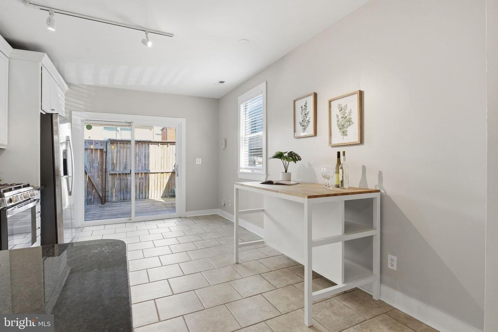 Image 14 of property listing at 1031 S BOULDIN ST, Baltimore, MD 21224