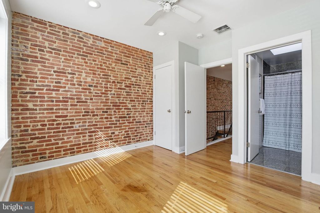 Image 20 of property listing at 1031 S BOULDIN ST, Baltimore, MD 21224