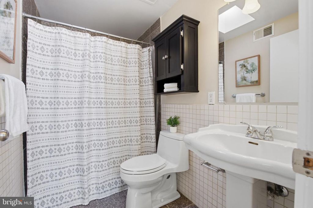 Image 21 of property listing at 1031 S BOULDIN ST, Baltimore, MD 21224