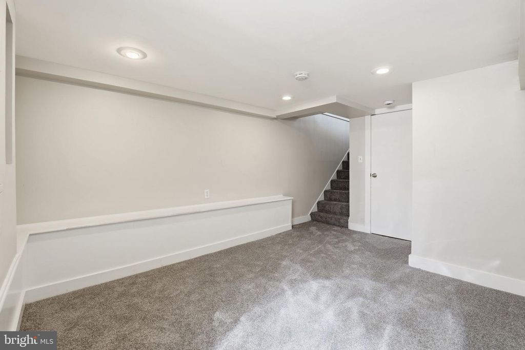 Image 28 of property listing at 1031 S BOULDIN ST, Baltimore, MD 21224