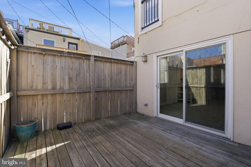 Image 31 of property listing at 1031 S BOULDIN ST, Baltimore, MD 21224