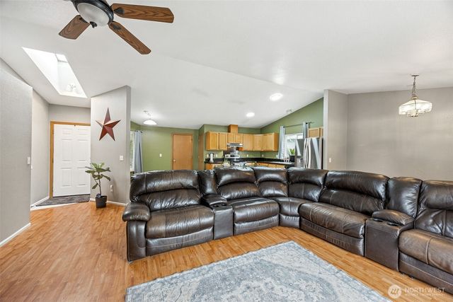 5603 James Street SE, Lacey, WA 98513