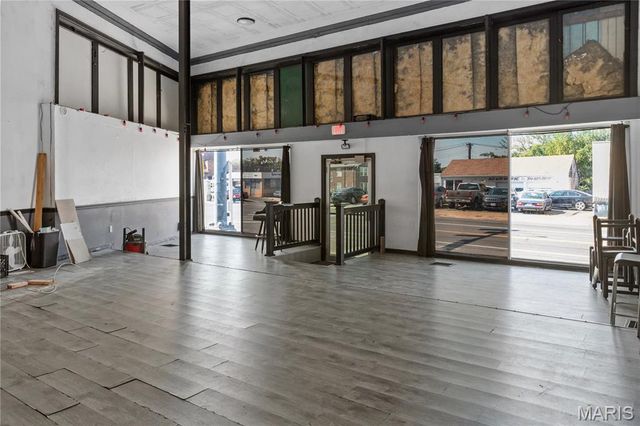 5464 Gravois Avenue, St Louis, MO 63116