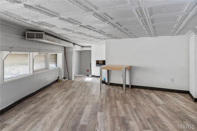 5464 Gravois Avenue, St Louis, MO 63116