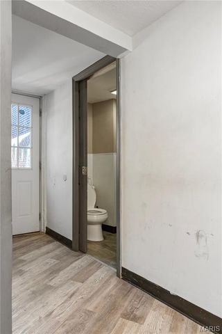 5464 Gravois Avenue, St Louis, MO 63116