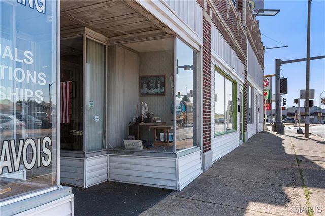 5464 Gravois Avenue, St Louis, MO 63116