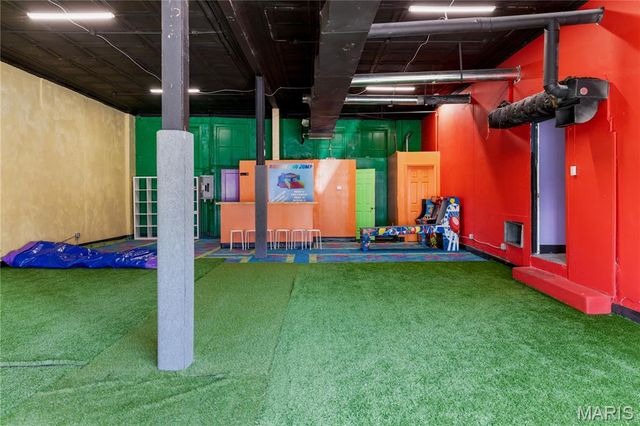 5464 Gravois Avenue, St Louis, MO 63116