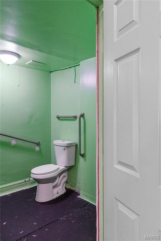 5464 Gravois Avenue, St Louis, MO 63116