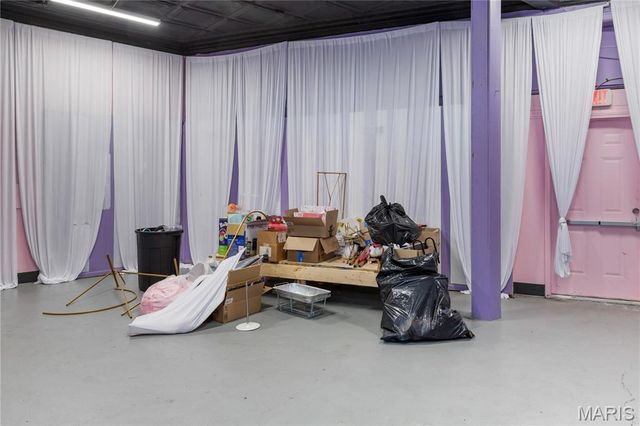 5464 Gravois Avenue, St Louis, MO 63116