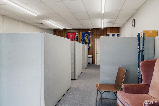 5464 Gravois Avenue, St Louis, MO 63116