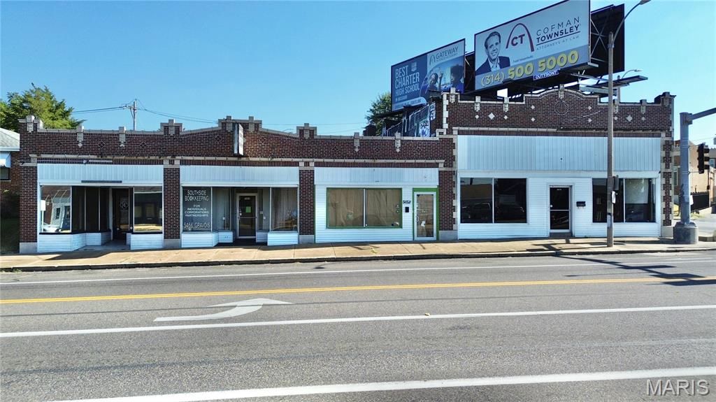 5464 Gravois Avenue, St Louis, MO 63116