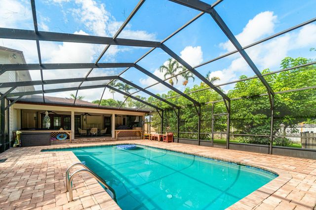 12101 Tumbleweed Court, Wellington, FL 33414