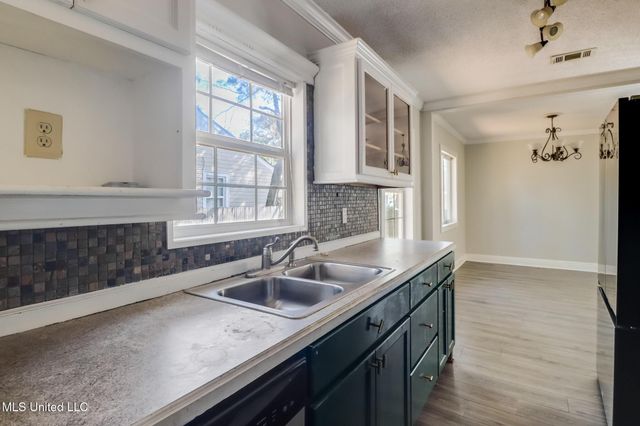 1688 Sunset Boulevard, Biloxi, MS 39531