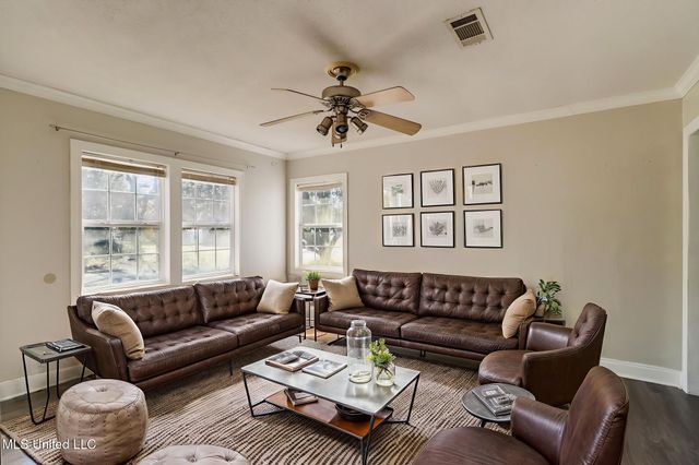 1688 Sunset Boulevard, Biloxi, MS 39531