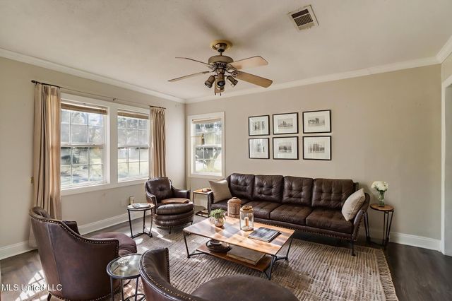 1688 Sunset Boulevard, Biloxi, MS 39531