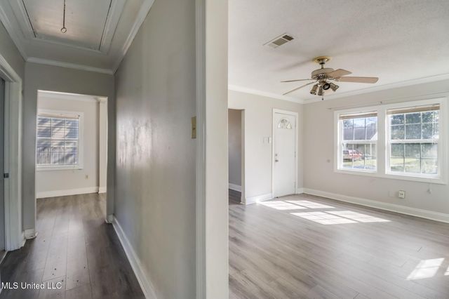 1688 Sunset Boulevard, Biloxi, MS 39531