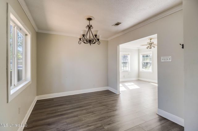 1688 Sunset Boulevard, Biloxi, MS 39531