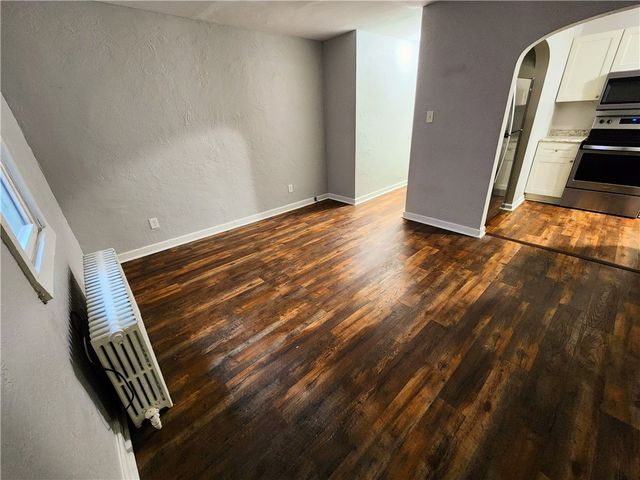 422 Mill St C, Coraopolis, PA 15108