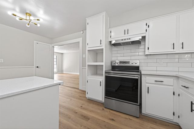 7227 Colton St, Houston, TX 77016