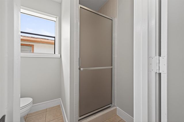 7227 Colton St, Houston, TX 77016