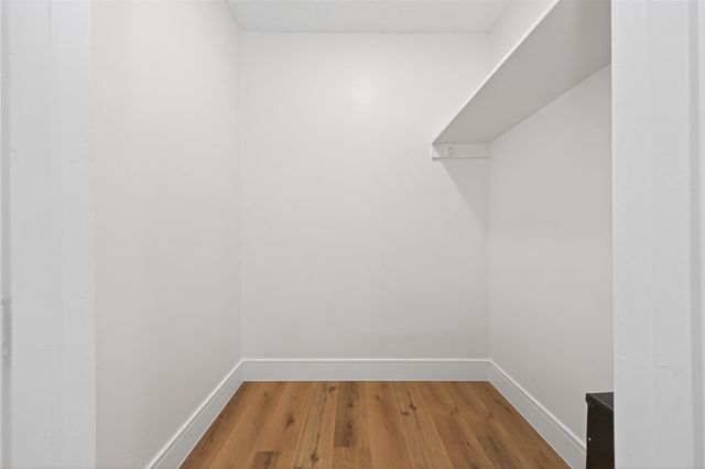 7227 Colton St, Houston, TX 77016