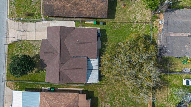 7227 Colton St, Houston, TX 77016