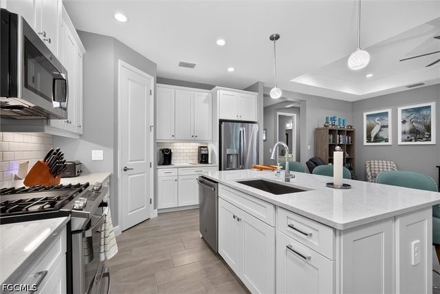 3121 Heritage Pines DR, Fort Myers, FL 33905
