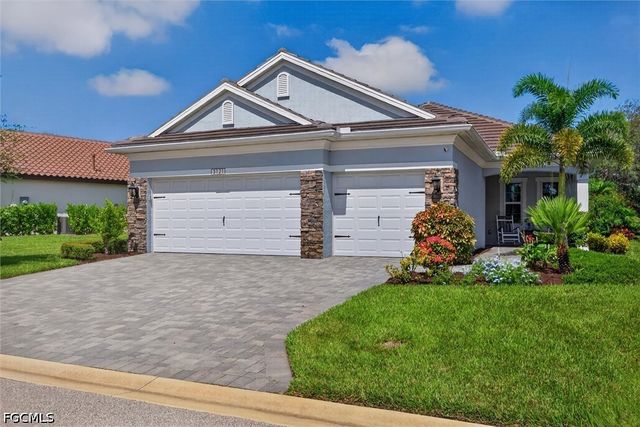 3121 Heritage Pines DR, Fort Myers, FL 33905