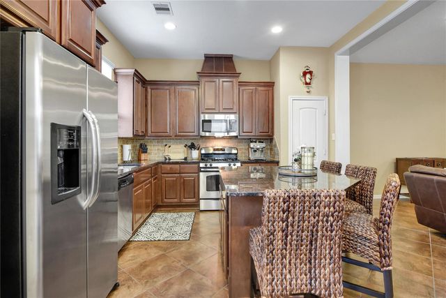 21 Cheswood Manor Drive, The Woodlands, TX 77382
