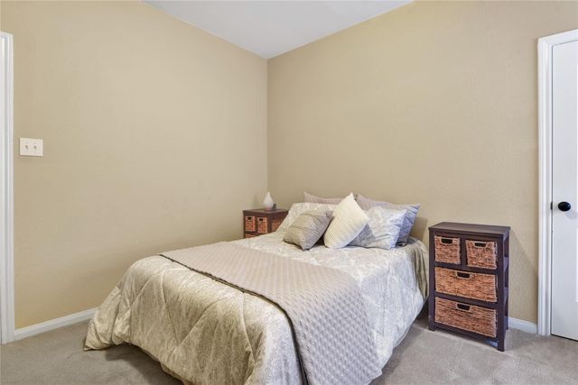 21 Cheswood Manor Drive, The Woodlands, TX 77382