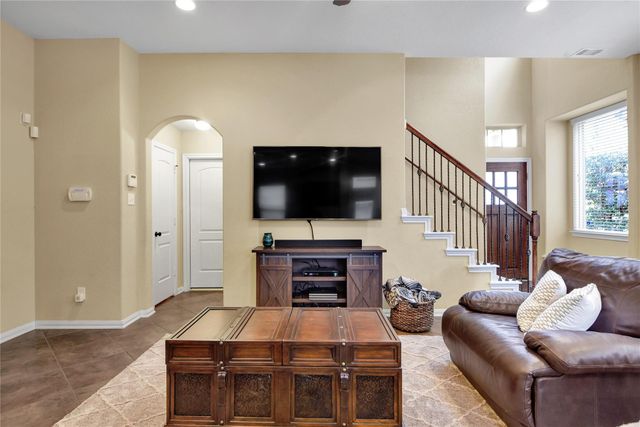 21 Cheswood Manor Drive, The Woodlands, TX 77382
