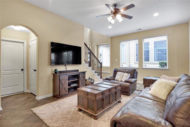 21 Cheswood Manor Drive, The Woodlands, TX 77382