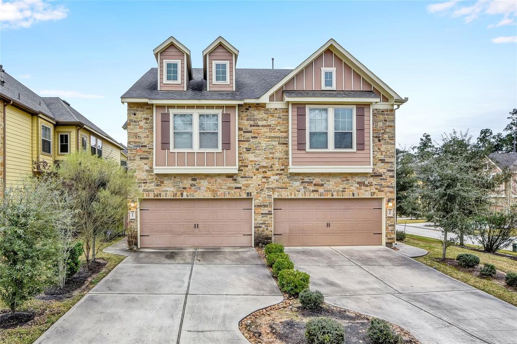 21 Cheswood Manor Drive, The Woodlands, TX 77382