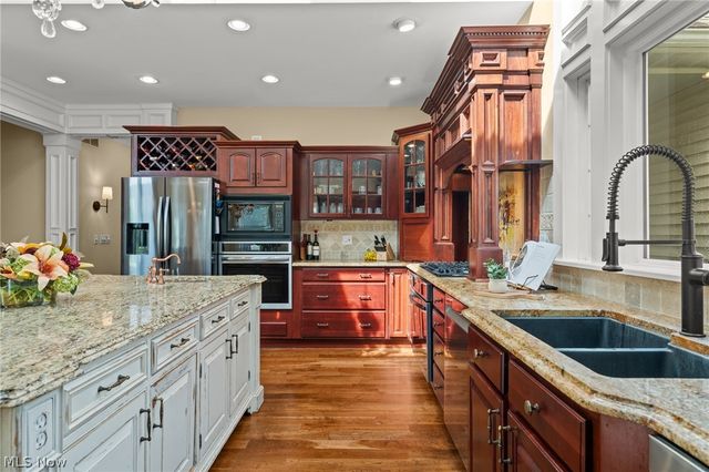 2821 Odesa Drive, Medina, OH 44256