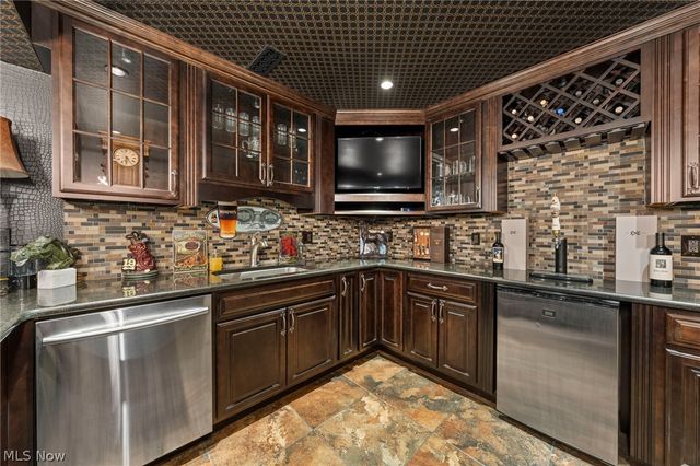 2821 Odesa Drive, Medina, OH 44256