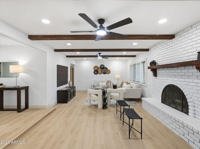 2446 E HALE Street, Mesa, AZ 85213