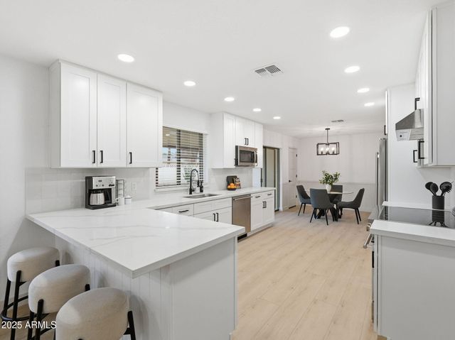 2446 E HALE Street, Mesa, AZ 85213