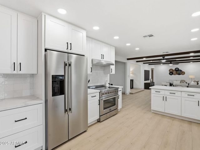 2446 E HALE Street, Mesa, AZ 85213