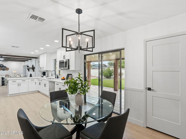 2446 E HALE Street, Mesa, AZ 85213