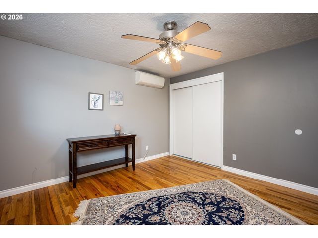 13560 Sw LOGAN St, Beaverton, OR 97005